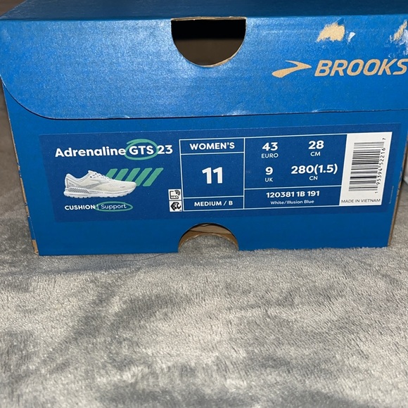 Woman’s Brooks Adrenaline GTS 23 Size 11 white/illusion blue NIB - Picture 2 of 4